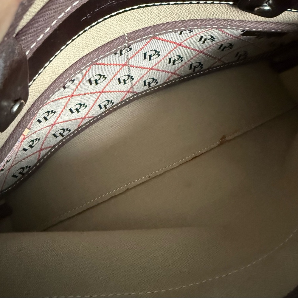Dooney and Bourke Vintage Quilted Monogram Zip Top Tote - Picture 9 of 12
